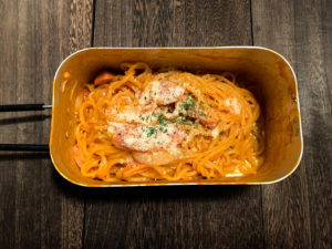 【水漬けパスタ】茹で汁出ません！メスティン1つで作る簡単ナポリタン