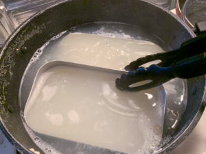 【基本】メスティンのバリ取りとシーズニングの方法をご紹介！